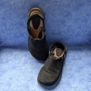 BLACK Born Majo Leather Closed Toe Sling-Back Mule